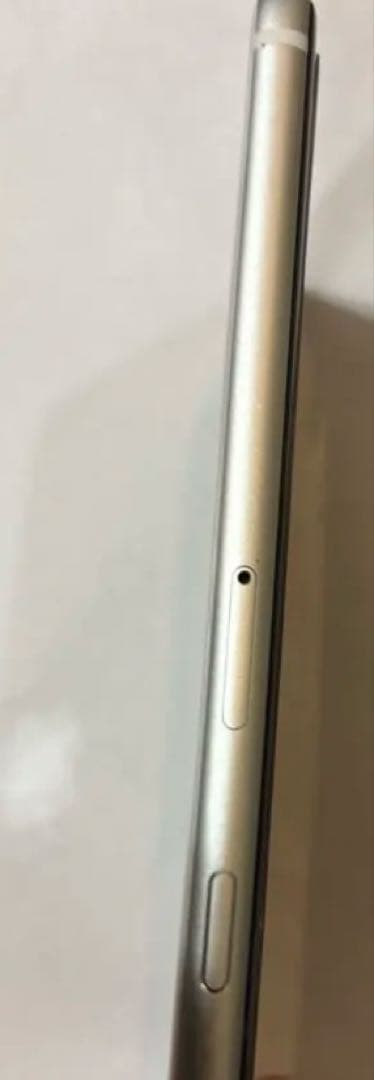 iPhone SE (第2世代) 64GB ホワイト SIMフリー