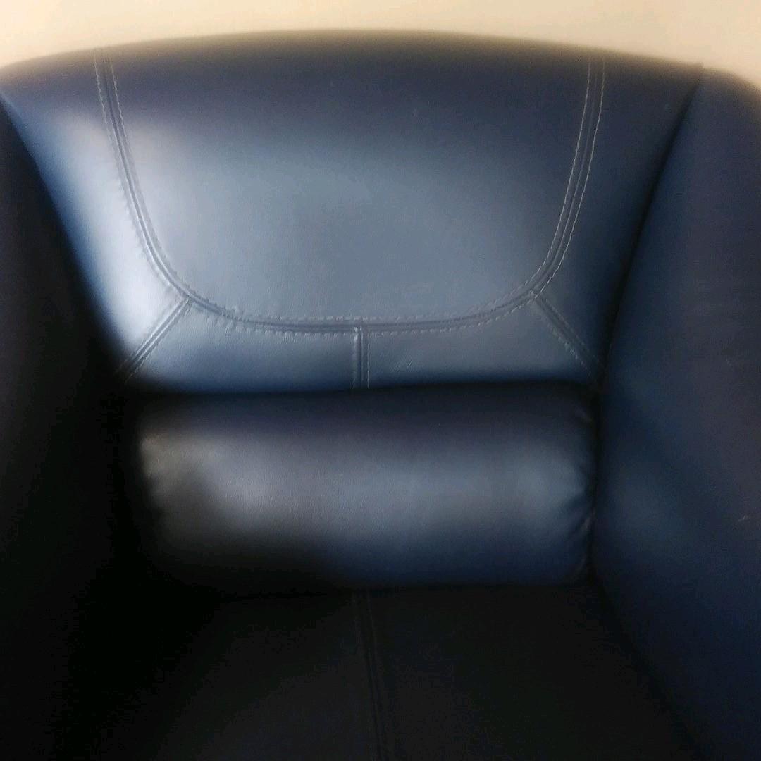 総本革レザー＆ウッド＆鋲飾り レジデンシソファーネイビー GRANT