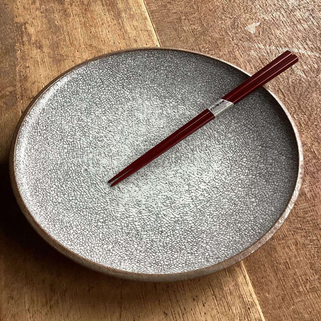 ねこたろうです。新品美濃焼　光沢かいらぎ茶渕8寸和皿　4枚セット