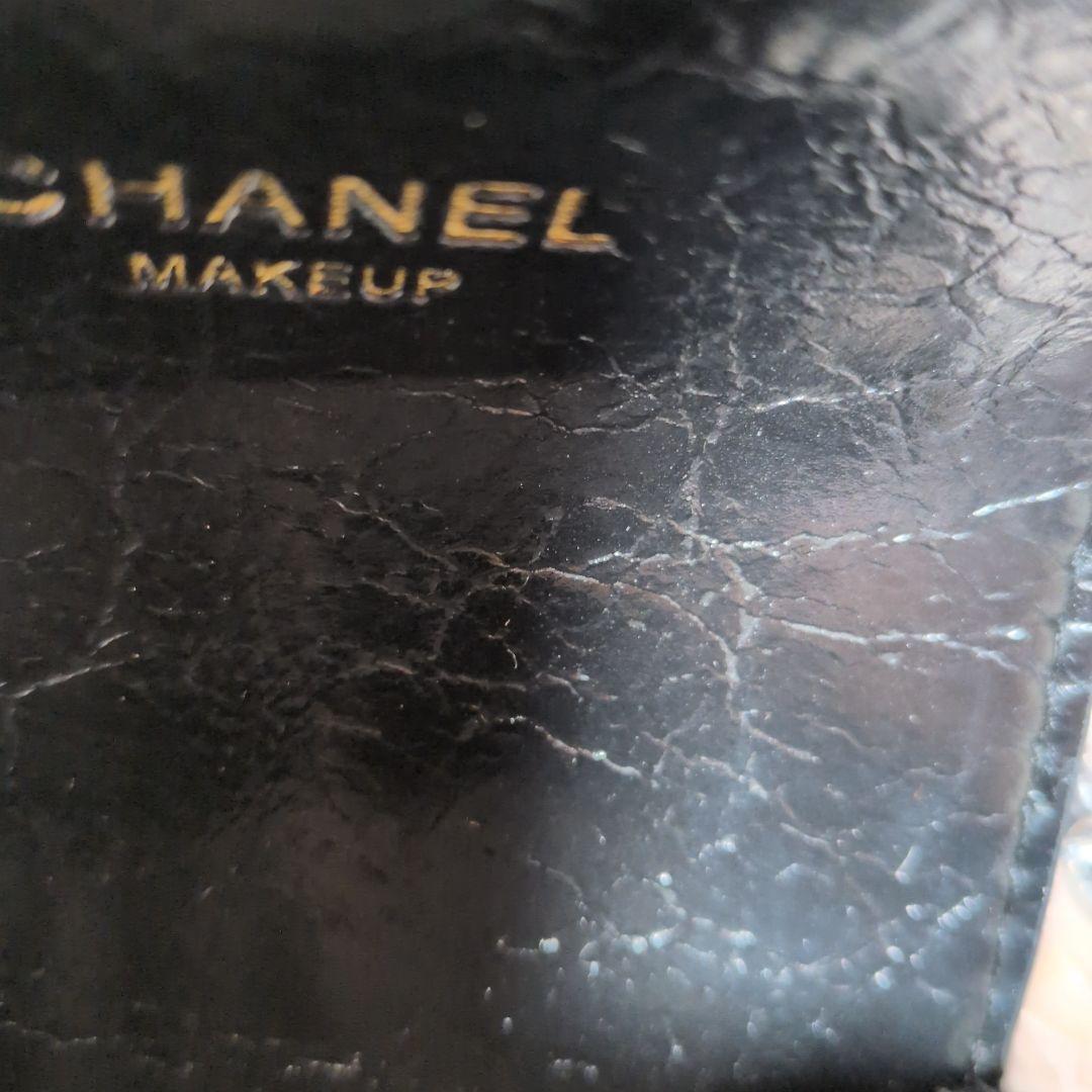 CHANELノベルティ携帯ポーチ