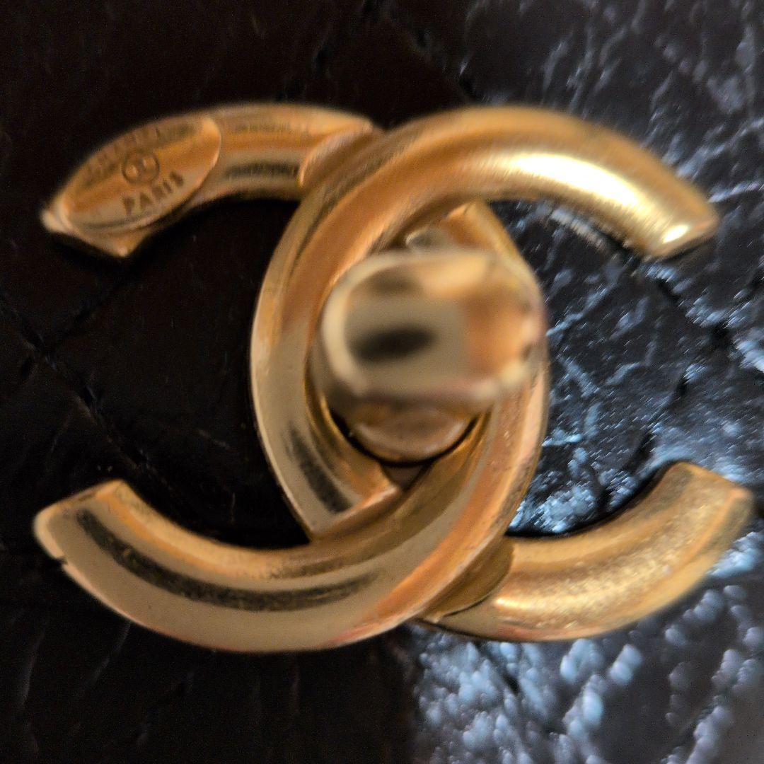 CHANELノベルティ携帯ポーチ