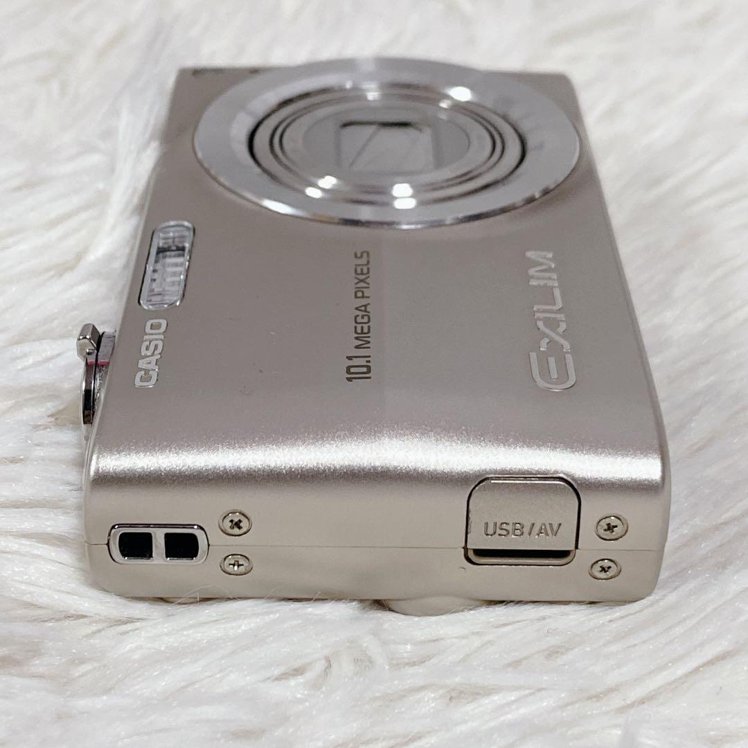 【極美品】 CASIO カシオ EX-Z200 デジタルカメラ シルバー