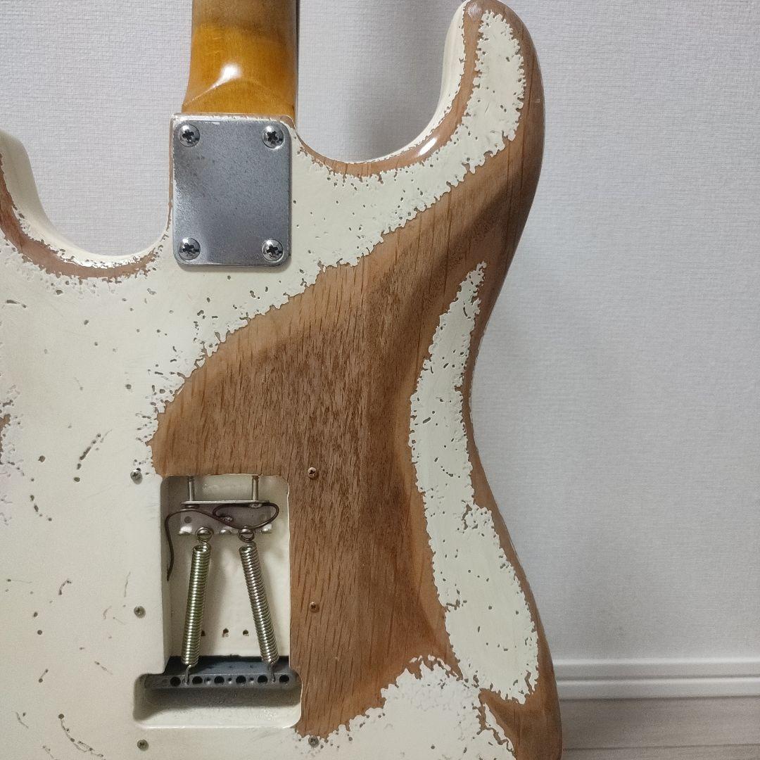 ギター CUSTOM STRATOCASTER RELIC OLYMPIC WHITE