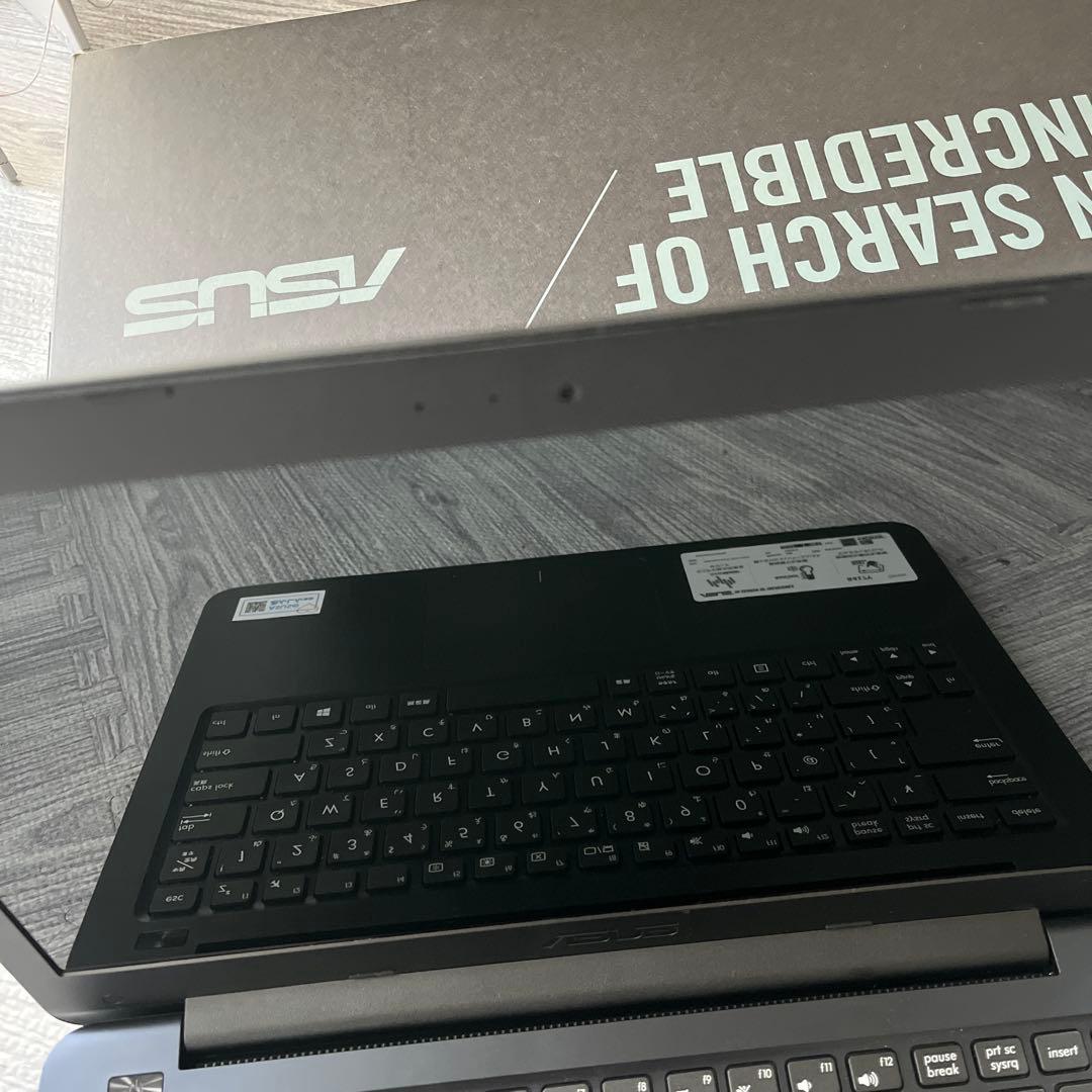 【ASUS】ノートPC ACアダプター付き