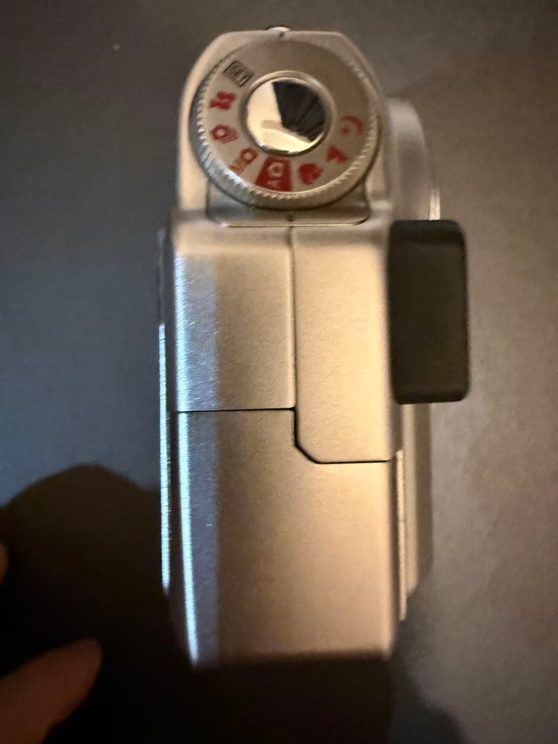 美品　Fujifilm FinePix 4700z コンパクトデジタルカメラ