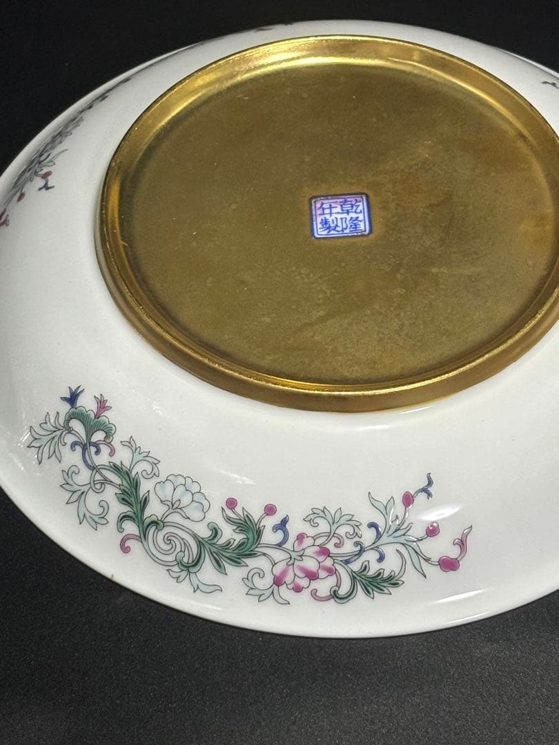 中国　明清時代 手描き装飾の陶磁器皿