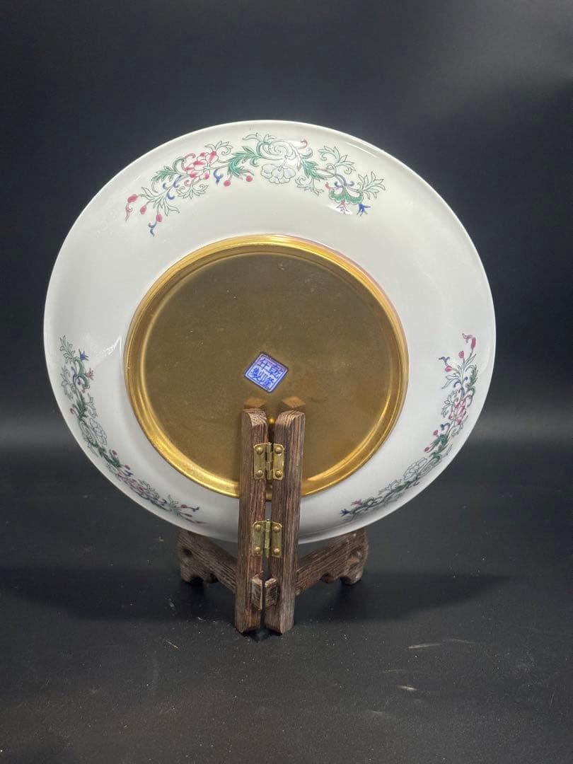 中国　明清時代 手描き装飾の陶磁器皿