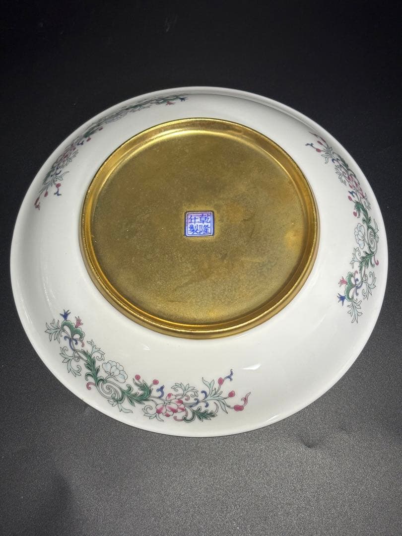 中国　明清時代 手描き装飾の陶磁器皿