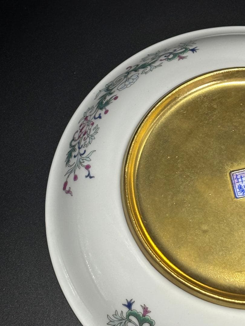 中国　明清時代 手描き装飾の陶磁器皿
