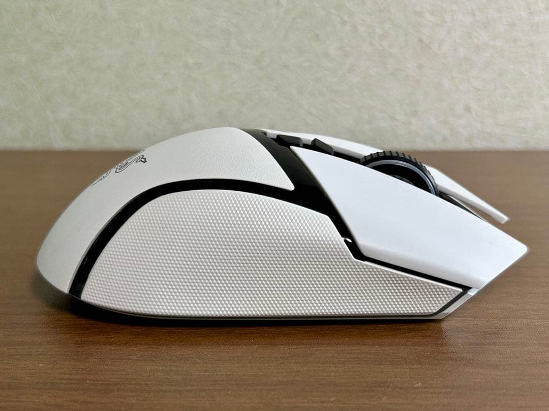 Razer Basilisk V3 Pro 35K 白 美品