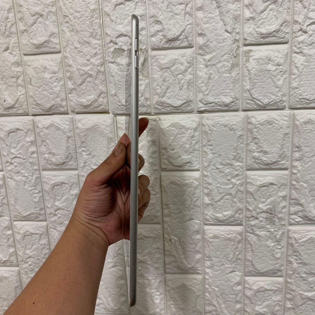 iPad本体 Apple iPad Air 2 64GB