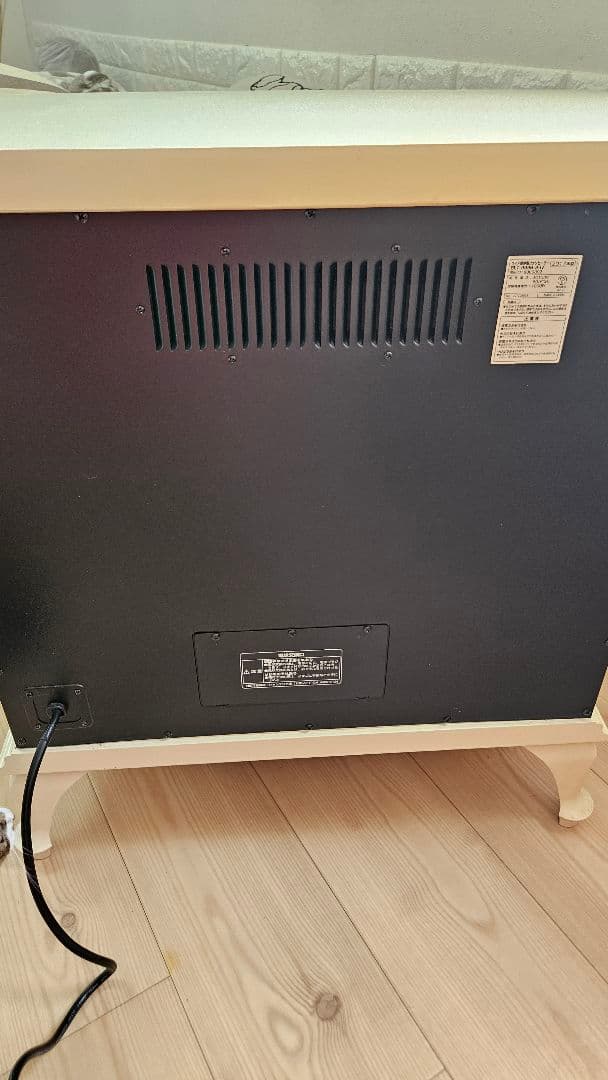 ニトリ　暖炉型ファンヒーター　BLT-999B-3-IV