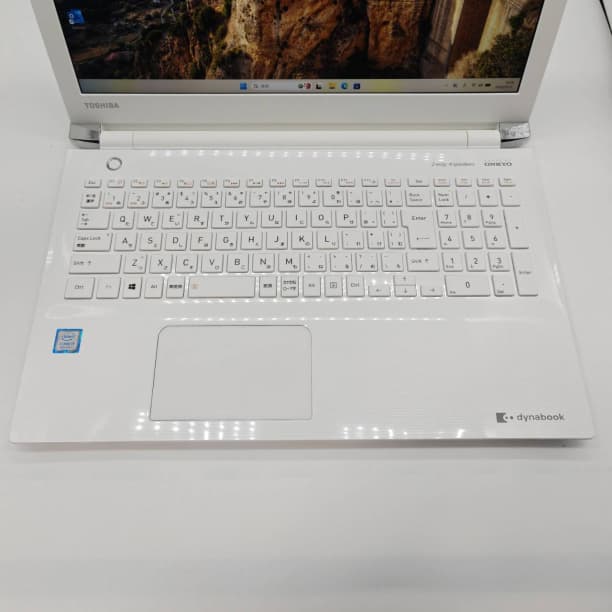 第8世代 i5 バッテリ◎ フルHD 15 8GB SSD256GB オフィス