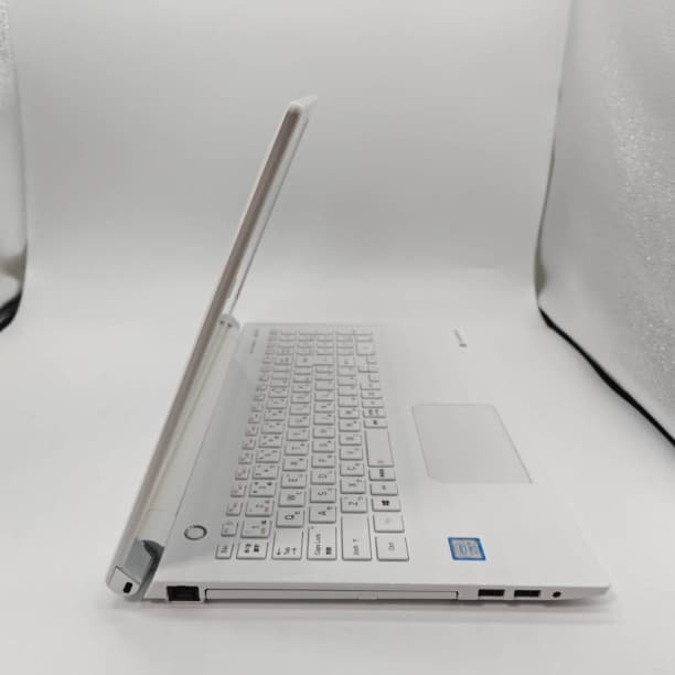 第8世代 i5 バッテリ◎ フルHD 15 8GB SSD256GB オフィス