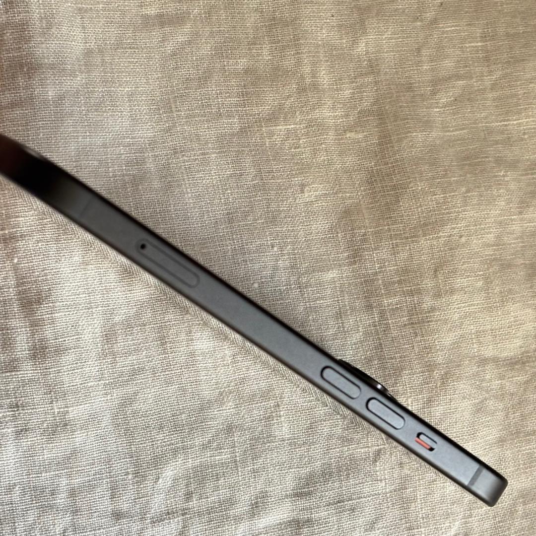 iPhone15 128GB ブラック SIMフリー バッテリー100％ 保証有