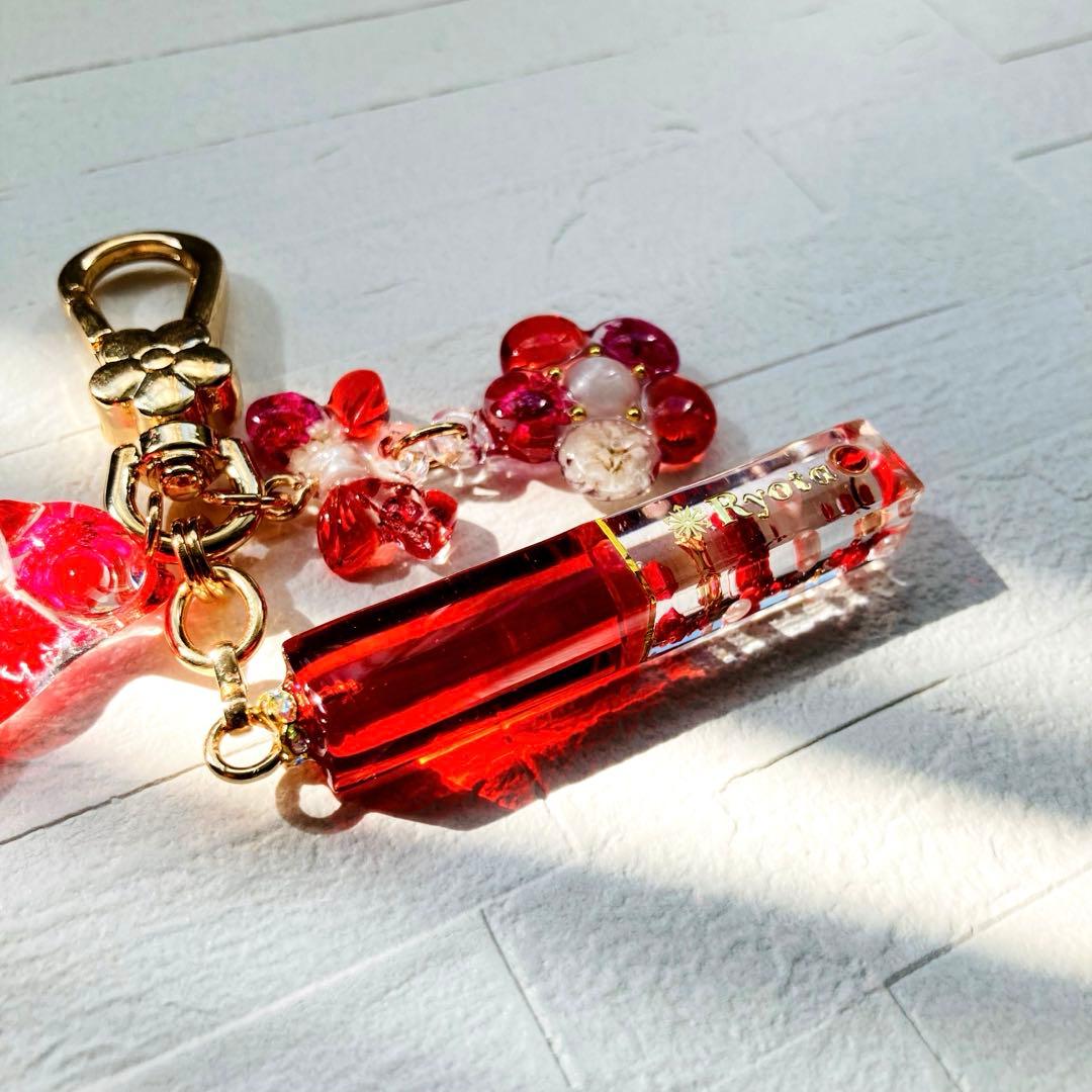 にゃおだてページ　名入れチャーム　レジンキーホルダー