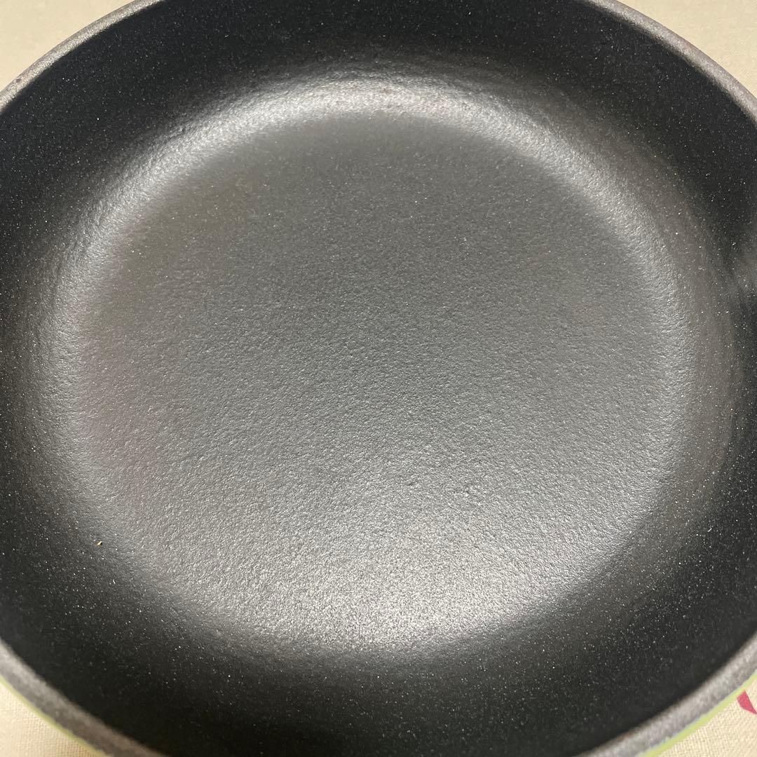 ケロ山 ルクルーゼ 鋳鉄製 スキレット フライパン 20cm 緑