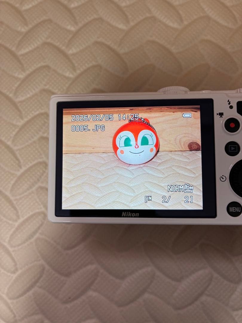 未使用sdカード付きnikon&ニコン　coolpix p310 デジタルカメラ