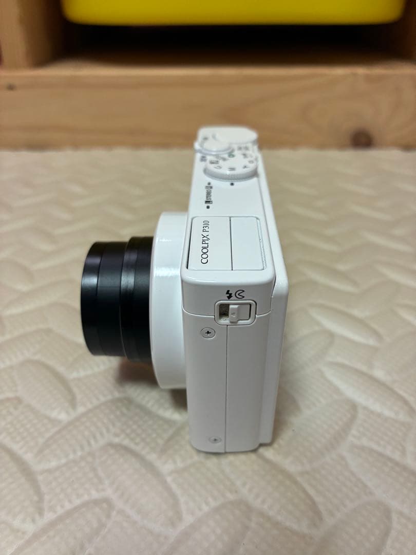 未使用sdカード付きnikon&ニコン　coolpix p310 デジタルカメラ