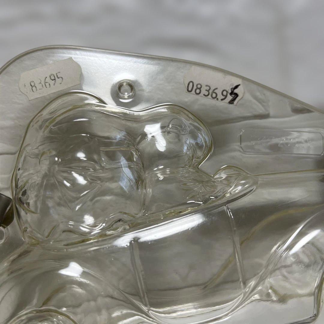 イースター✳︎車にのるウサギ✳︎チョコレートモールド✳︎未使用品