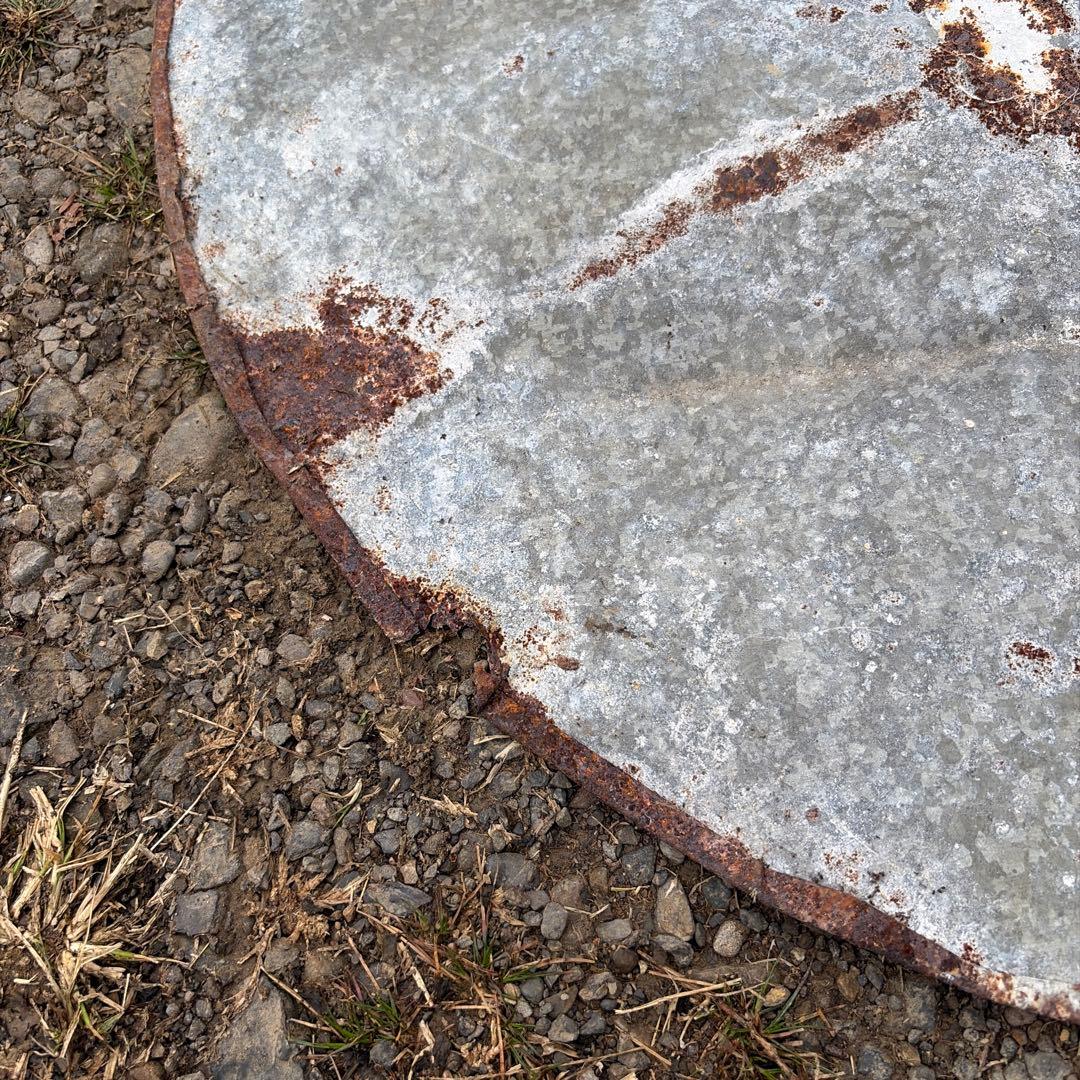 ジャンクガーデン　インダストリアル　トタン板　丸型　円盤　錆びたトタン板　鉄