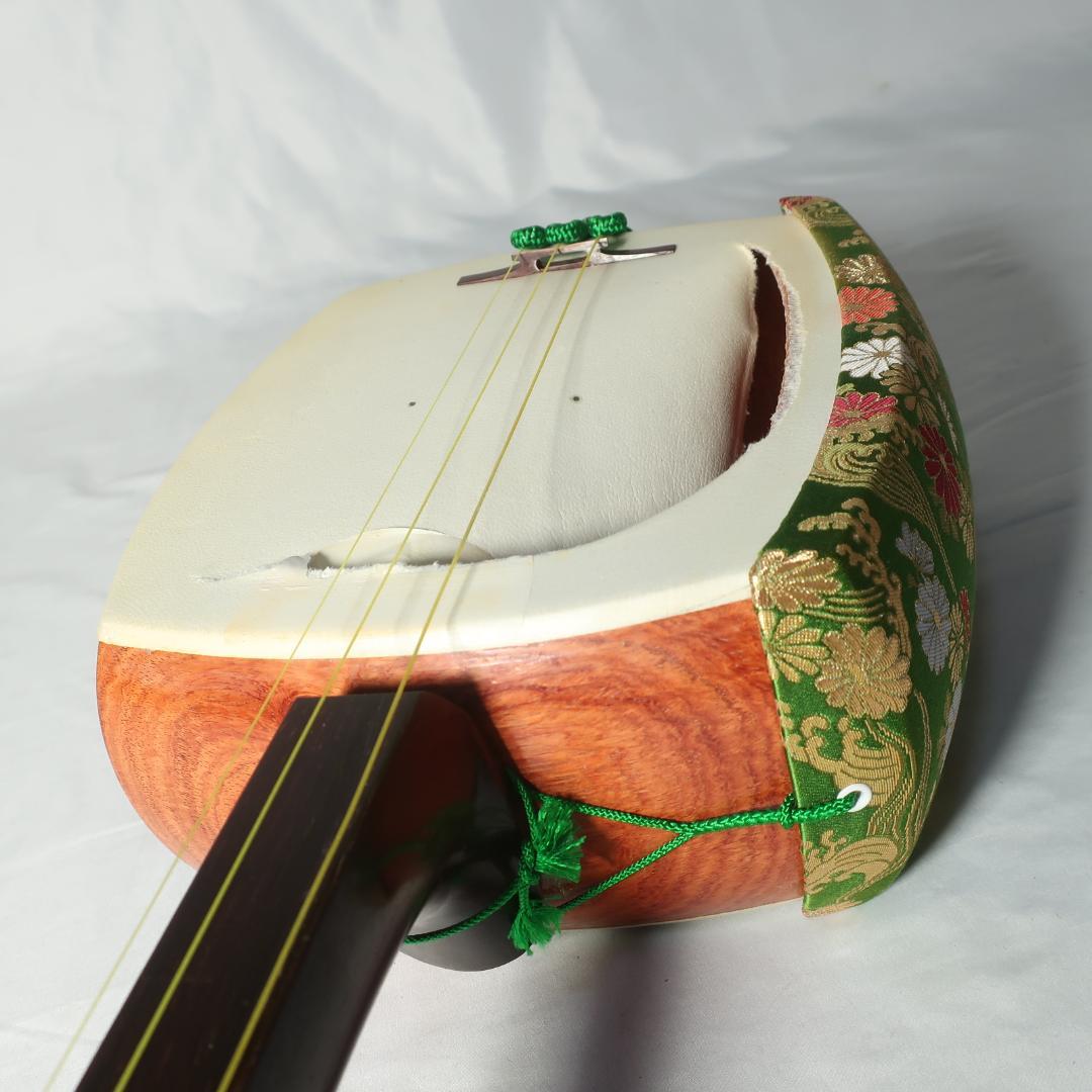 三味線 中棹 黒檀糸巻き 鼈甲撥 楽譜 ハードケース付 民謡 地唄 管理No.3
