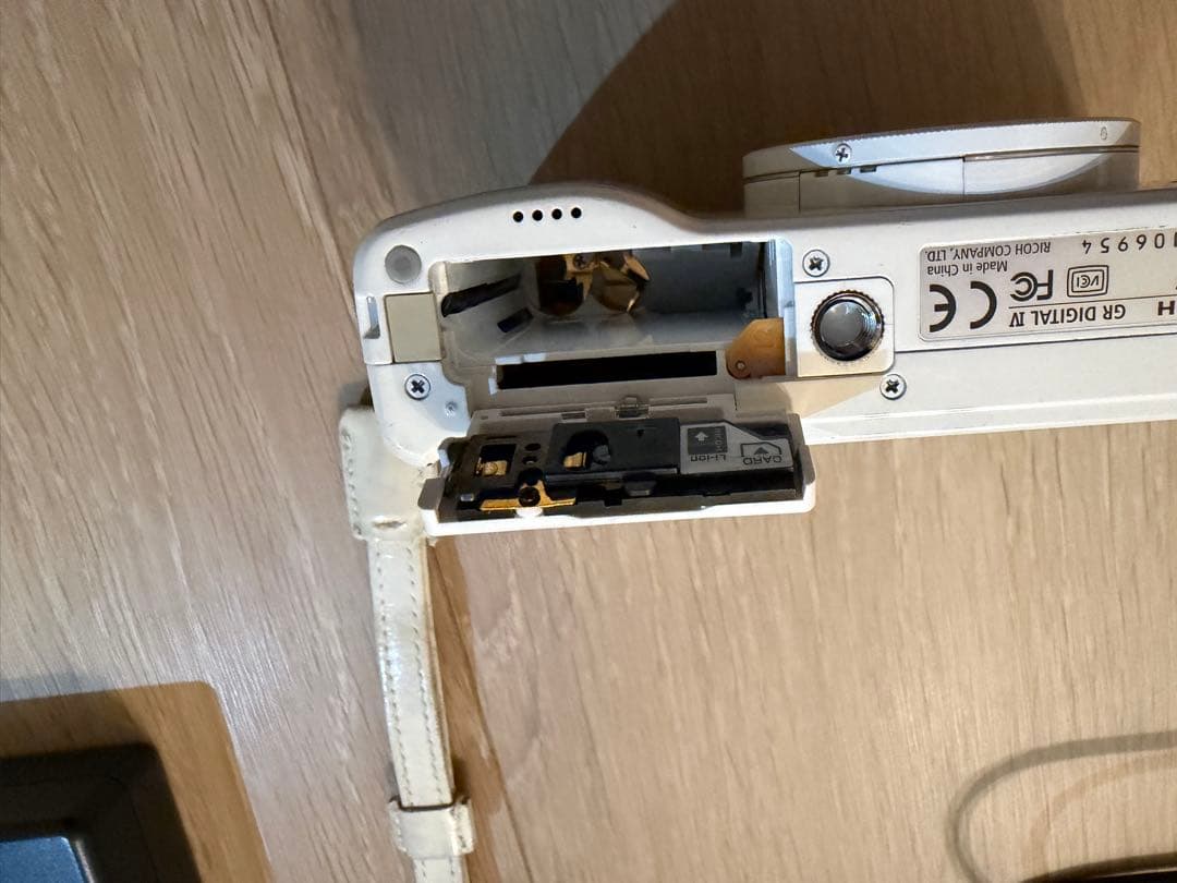 RICOH GR DIGITAL ホワイト