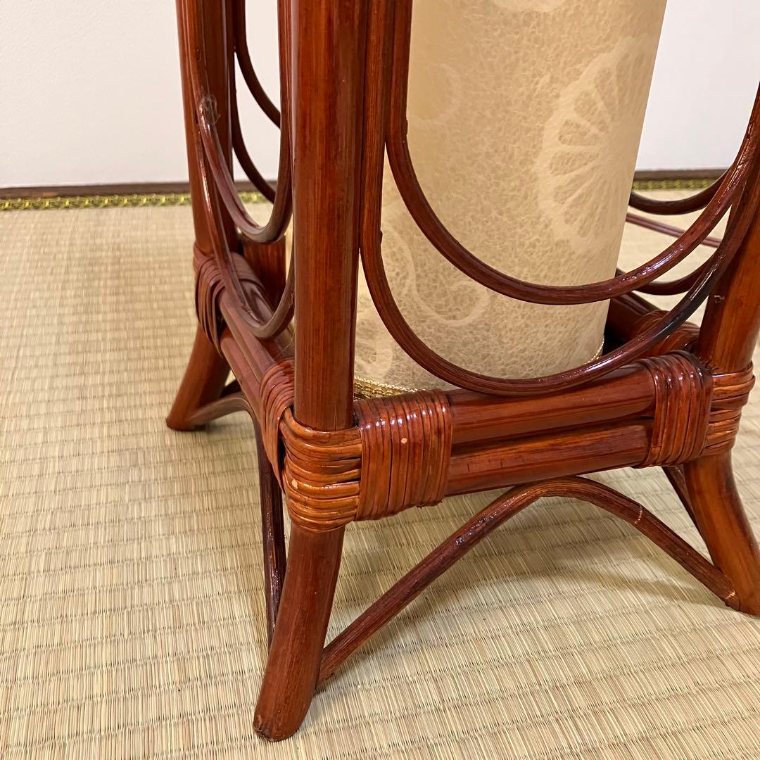 ラタンのフロアランプ・ラタンランプ・籐製ランプ・アジアンランプ・和風レトロ・昭和