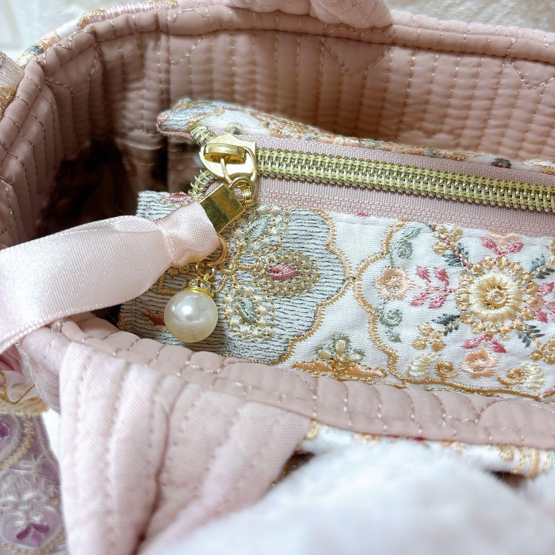 コヤンイサムチョン　フリルバッグ　ピンク　ショルダー紐　ハチワレにゃんこ