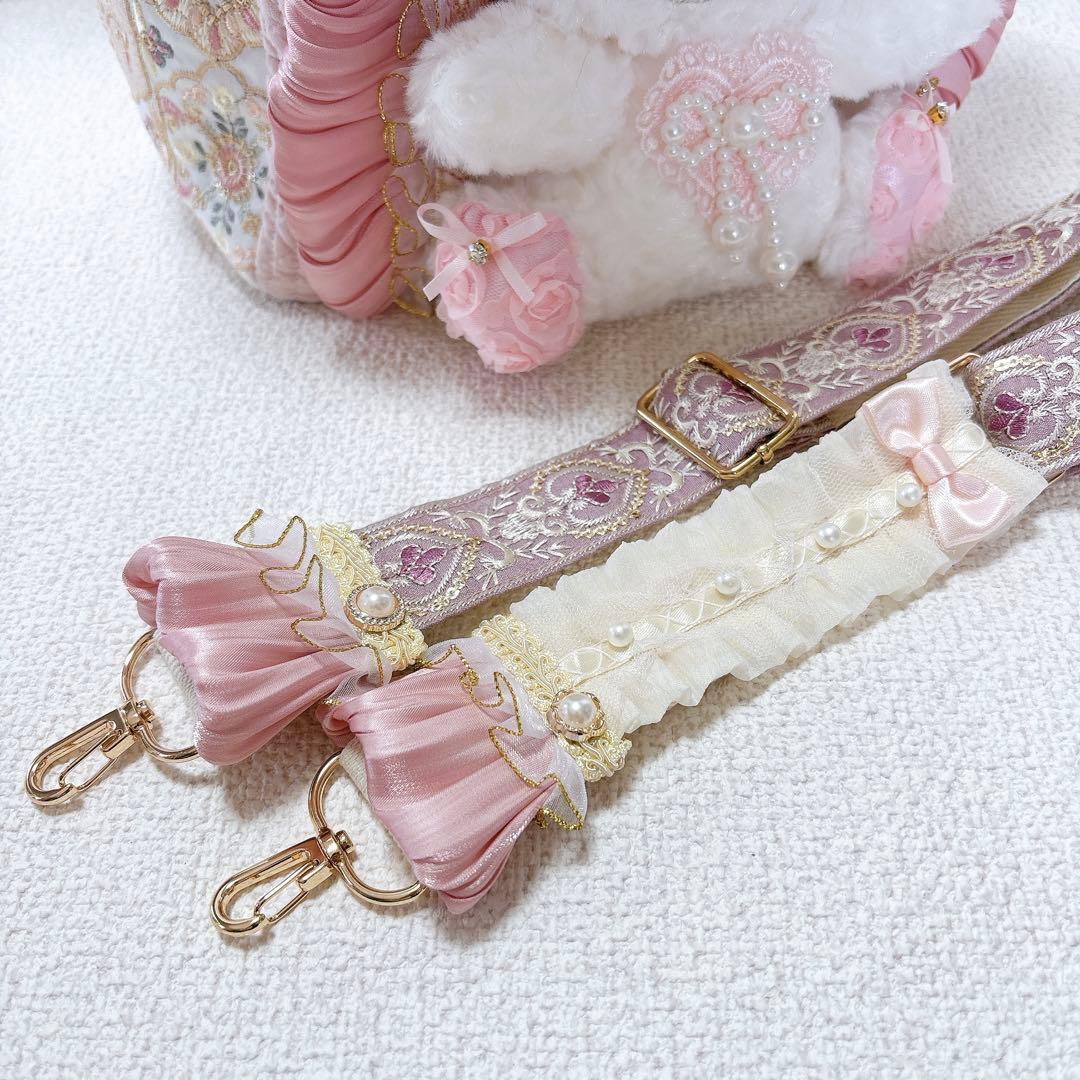 コヤンイサムチョン　フリルバッグ　ピンク　ショルダー紐　ハチワレにゃんこ