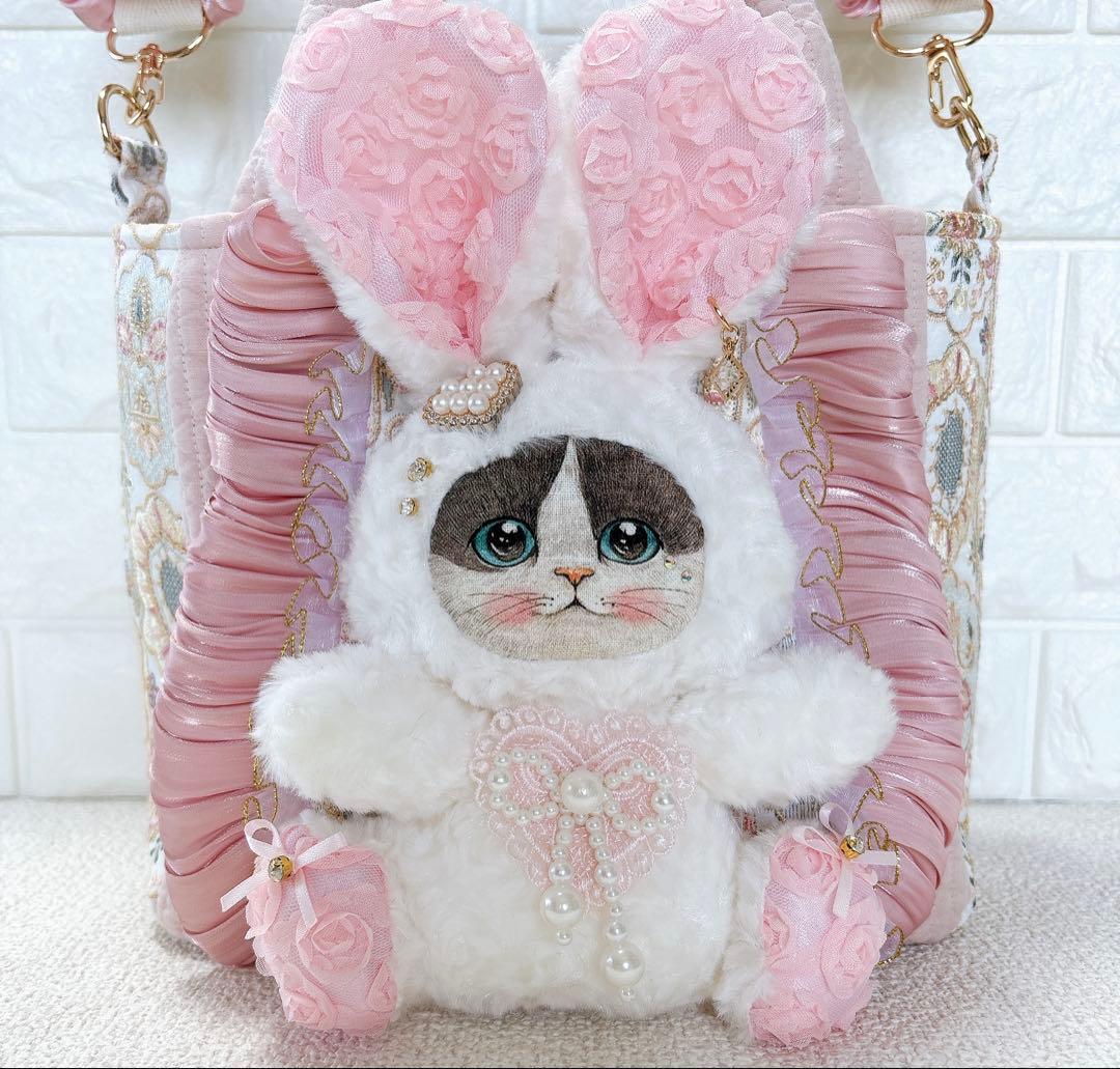 コヤンイサムチョン　フリルバッグ　ピンク　ショルダー紐　ハチワレにゃんこ