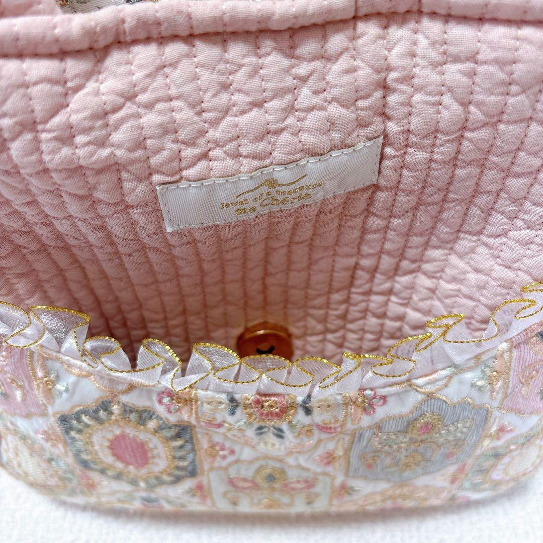 コヤンイサムチョン　フリルバッグ　ピンク　ショルダー紐　ハチワレにゃんこ