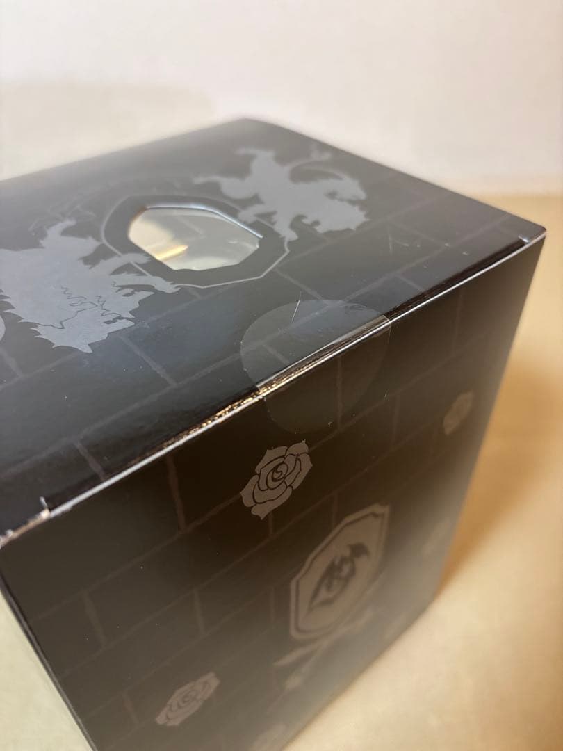 未開封 京都アニメーション 小鳥遊六花 1/8スケールフィギュア