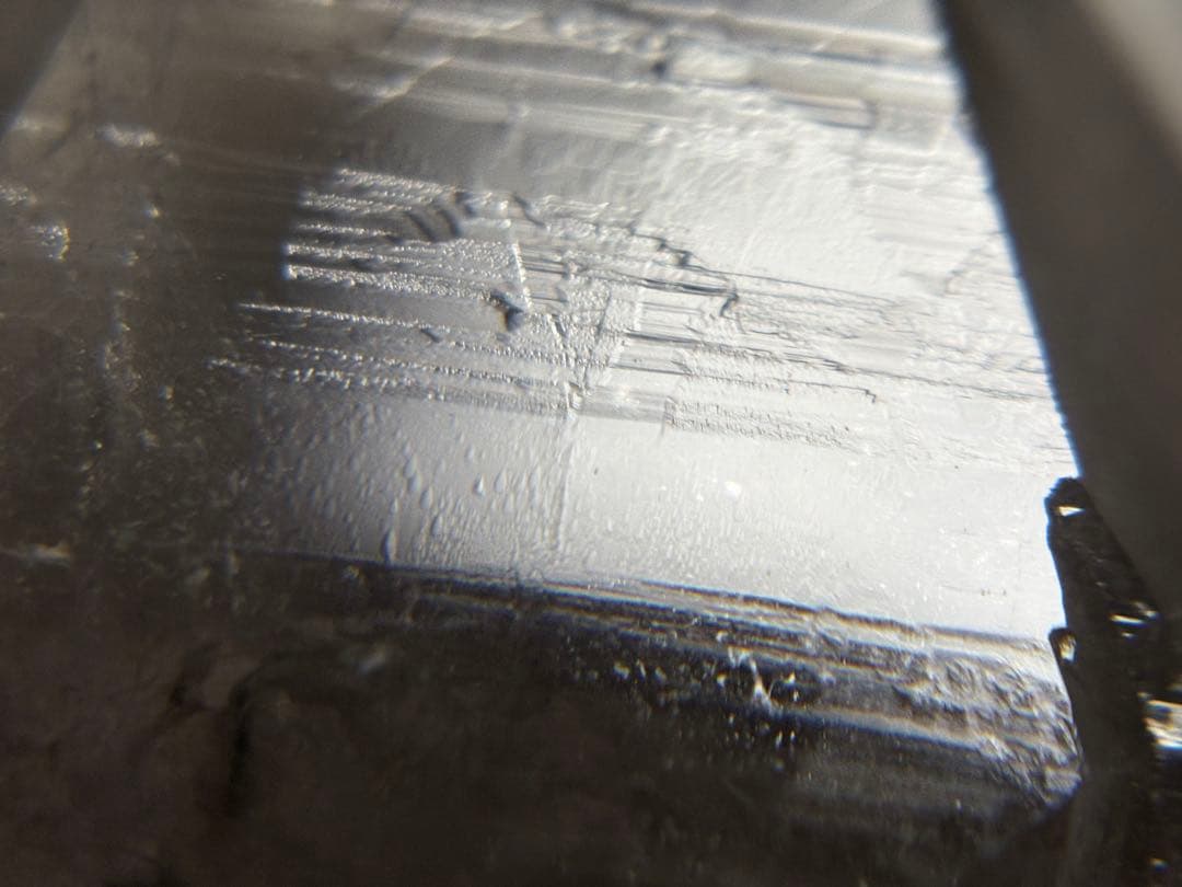 ガネッシュヒマール水晶　絶品の巨大アイリス　透明度高　レコードキーパー△群