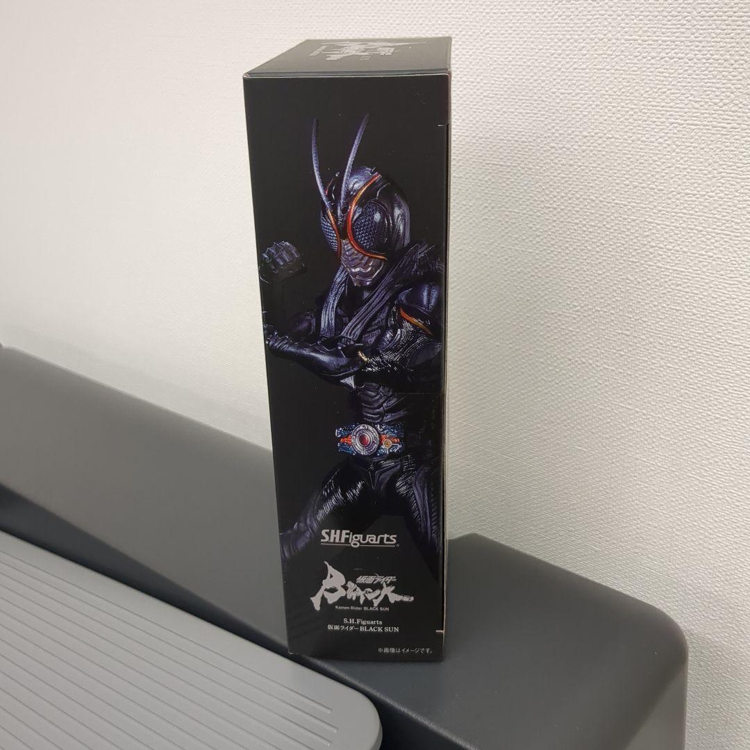 SH Figuarts 仮面ライダーBLACK SUN