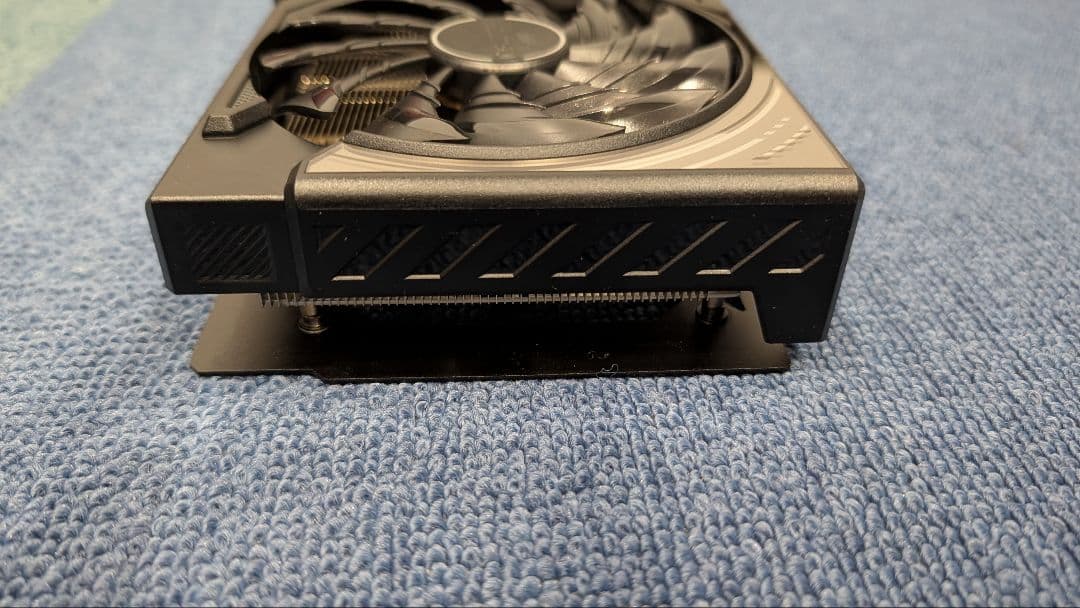 グラフィックボード・グラボ・ビデオカード ASRock Radeon RX9060XT Challenger16GB OC