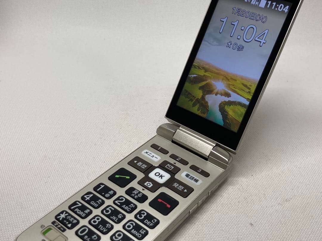 美品　au　KYF41　かんたんケータイ　SIMフリー　a01a224dd