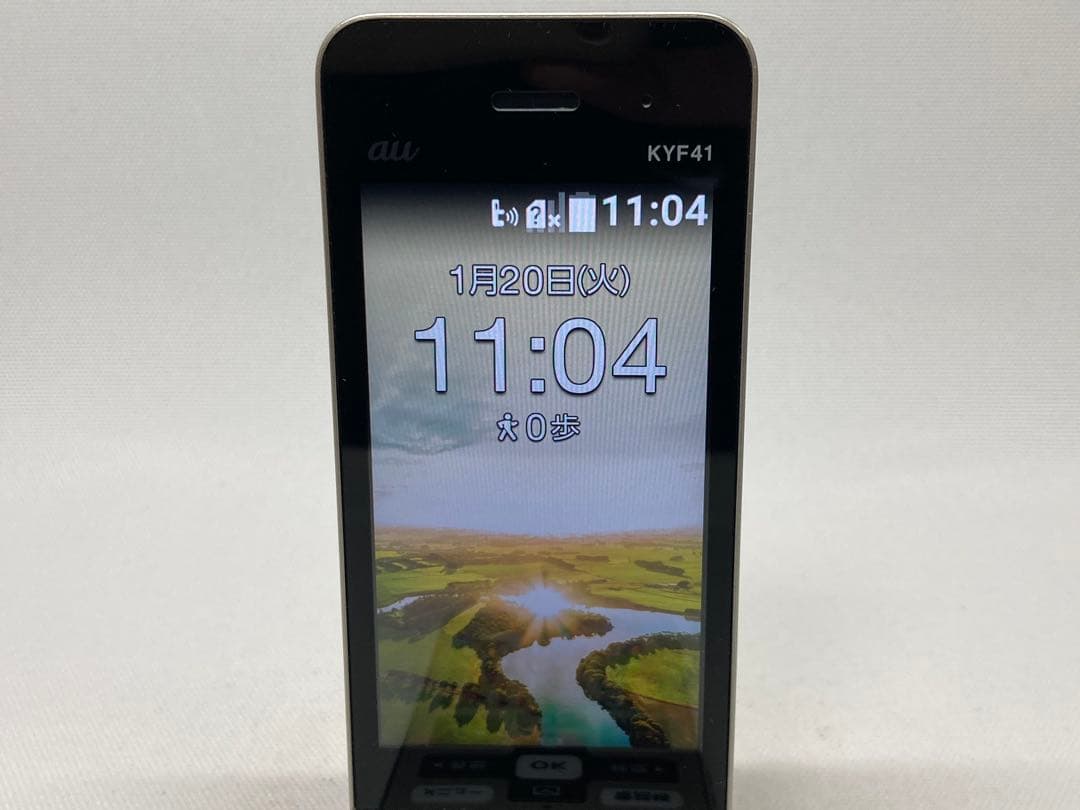 美品　au　KYF41　かんたんケータイ　SIMフリー　a01a224dd