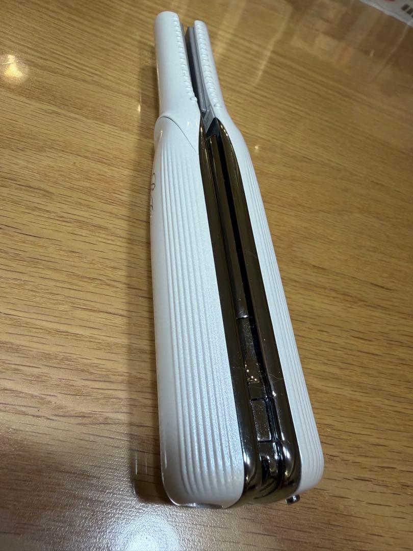 ReFa ストレートヘアアイロン 充電式コンパクト 軽量　キャップ/ケーブルなし
