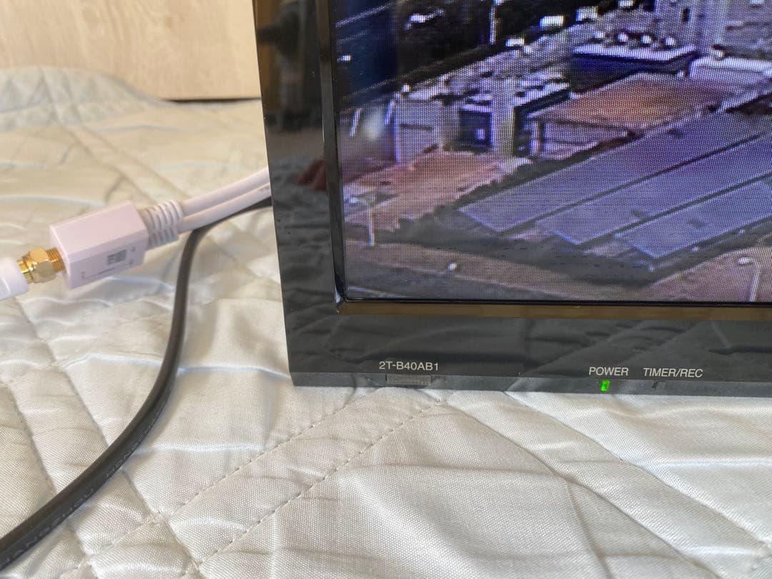 美品　シャープ 液晶テレビ 40V型 AQUOS 2T-B40AB1