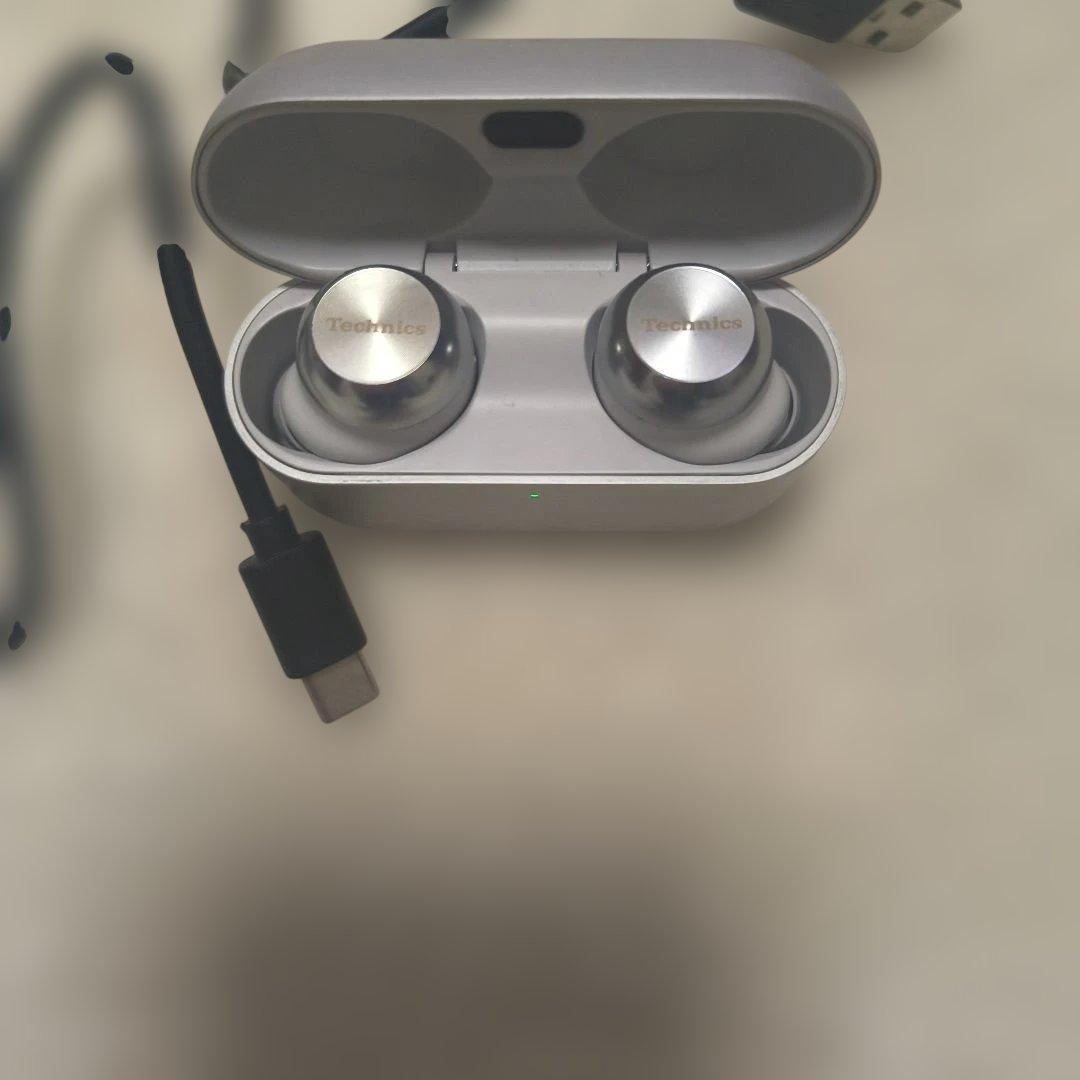 定価￥40000良品！キングオブワイヤレスイヤホンTechnics AZ100