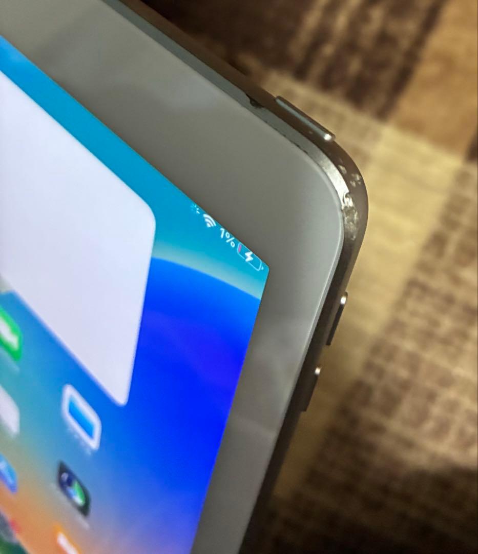 Apple iPad 32GB (MR702J/A)第6世代