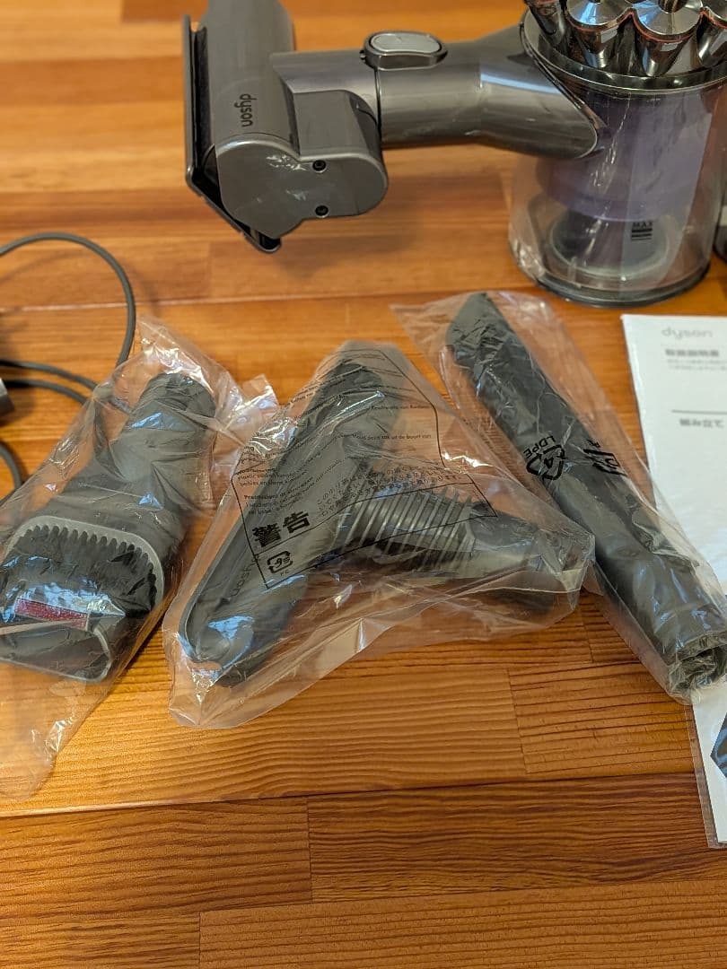 ダイソン　ハンディクリーナー　美品