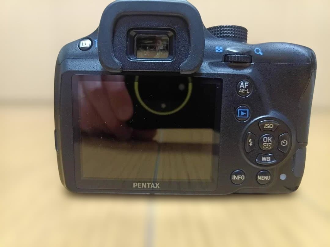 ペンタックス Pentax K-50 + DA 18-135 mm レンズキット