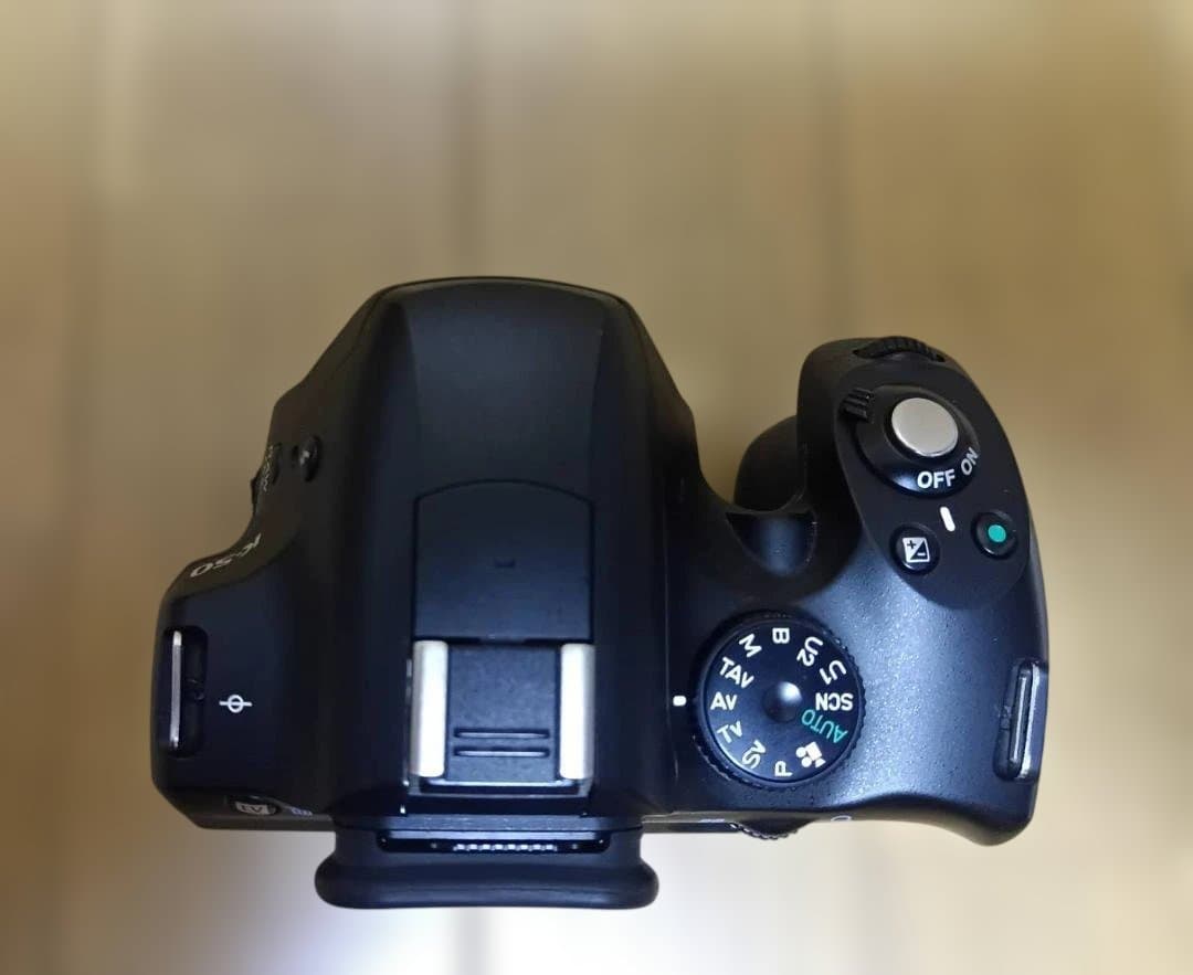 ペンタックス Pentax K-50 + DA 18-135 mm レンズキット