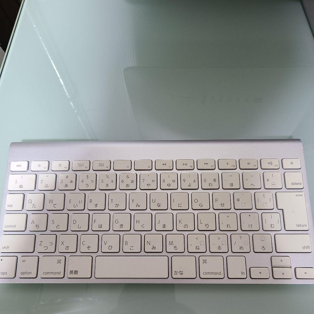 2009年モデルの27インチiMac　キーボード、マウス付き