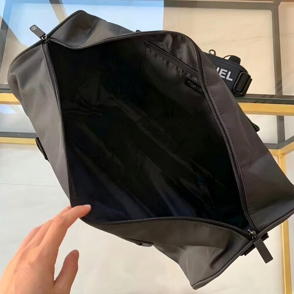 ボストンバッグ ノベルティ ストラップ付き黒