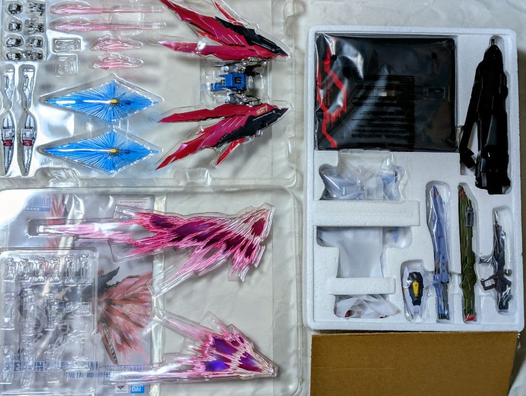 8日まで出品 メタルビルド デスティニー+ストライクフリーダム+光の翼 2024