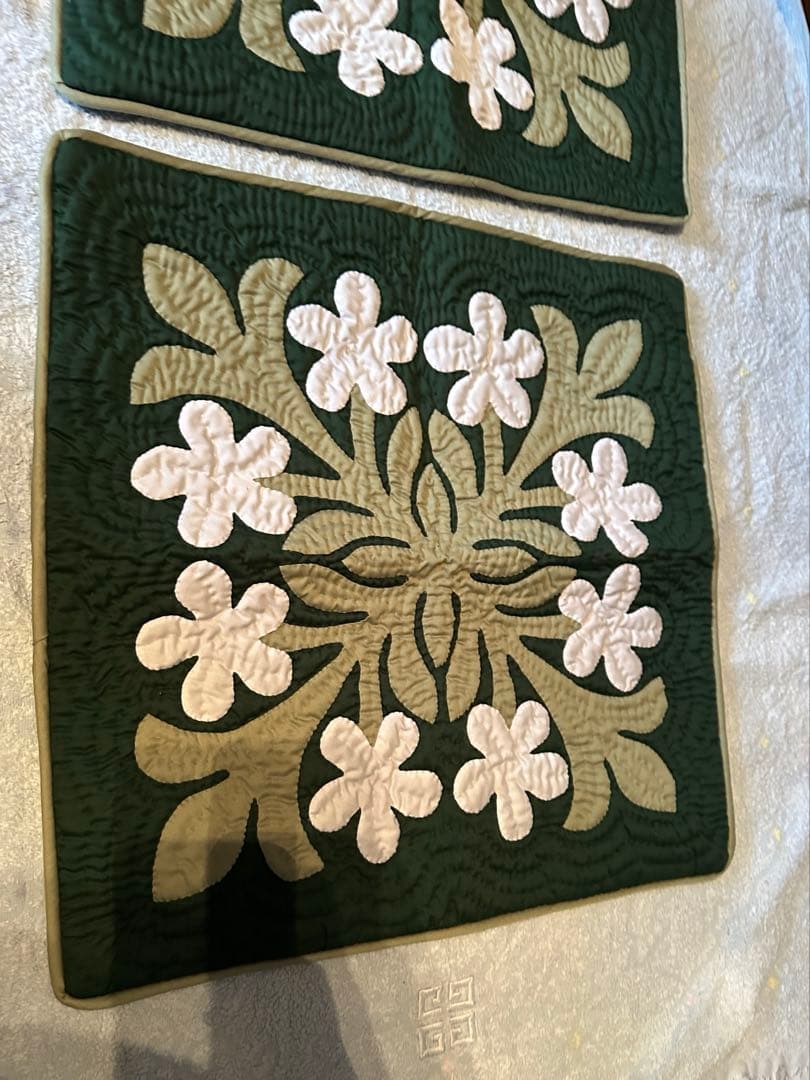 【新品未使用】ミウミントアロハ ハワイアンキルト クッションカバー2枚セット