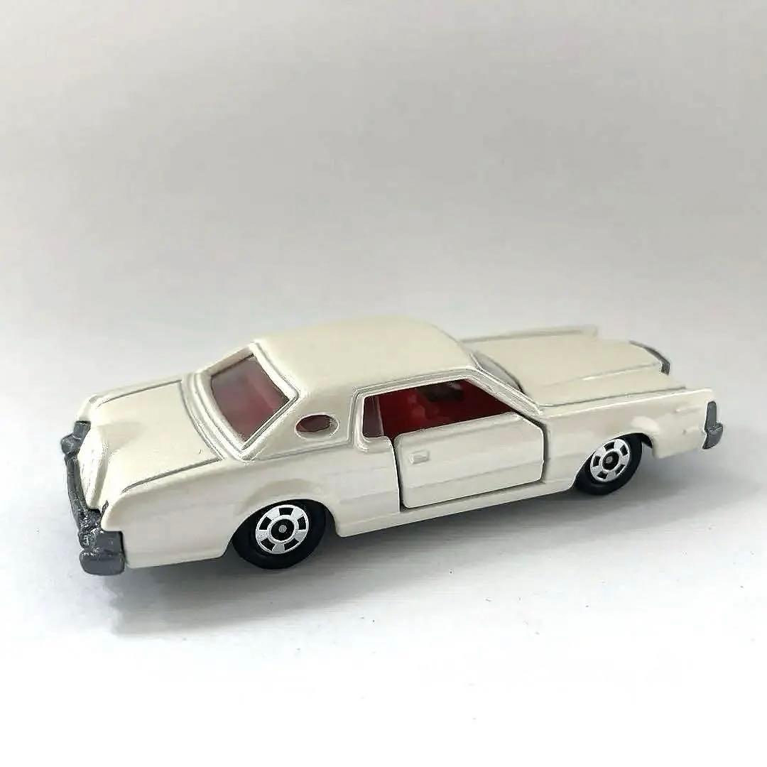 トミカ F4-1-8 フォード コンチネンタル マークⅣ日本製 青箱 パールW